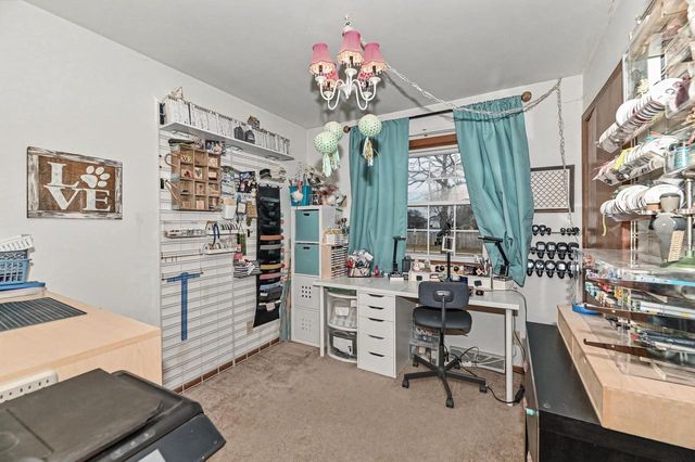 747 E Quail RUN, Oak Creek, WI 53154