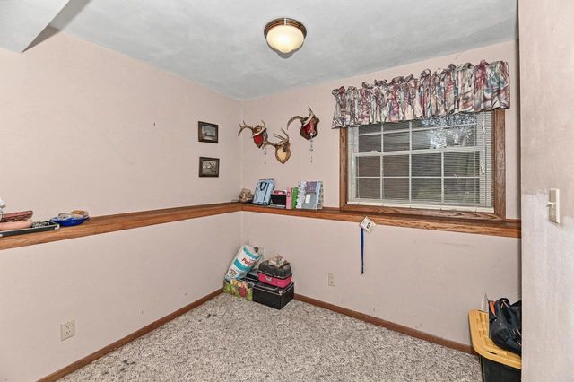 747 E Quail RUN, Oak Creek, WI 53154