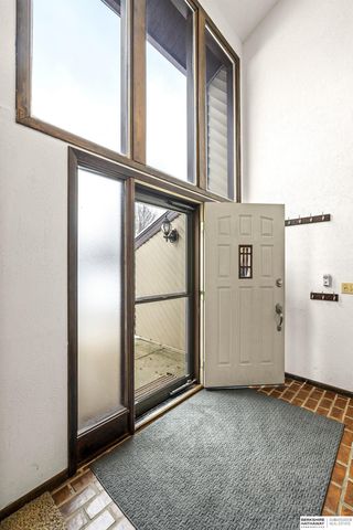 406 S 150th Circle, Omaha, NE 68154