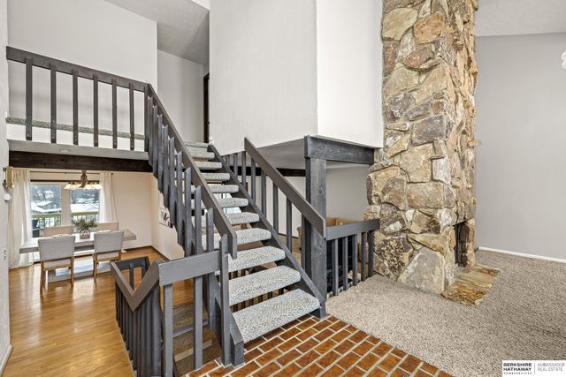 406 S 150th Circle, Omaha, NE 68154