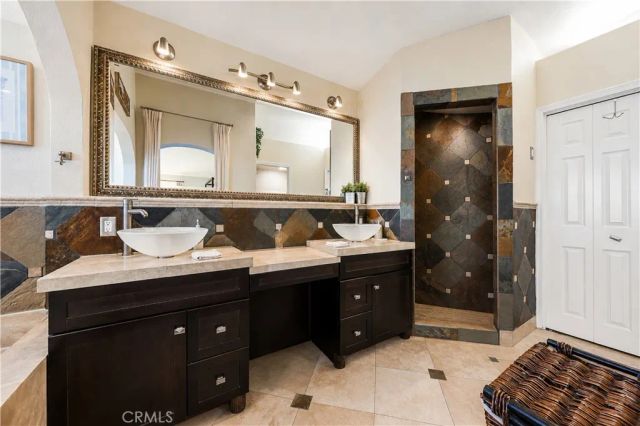 24468 Lincoln Ave, Murrieta, CA 92562