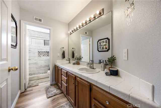 24468 Lincoln Ave, Murrieta, CA 92562