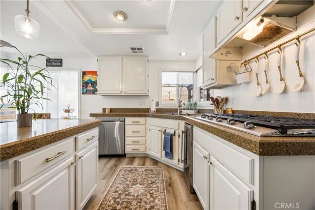 24468 Lincoln Ave, Murrieta, CA 92562