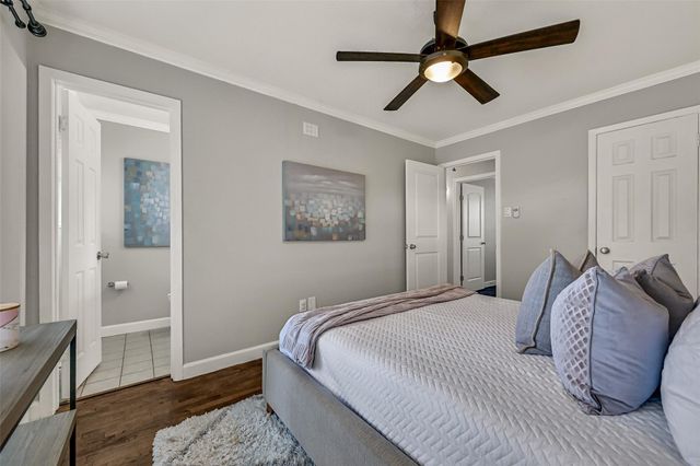 115 S 8th Street, Alvin, TX 77511