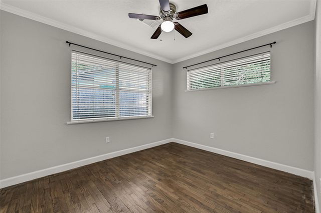 115 S 8th Street, Alvin, TX 77511