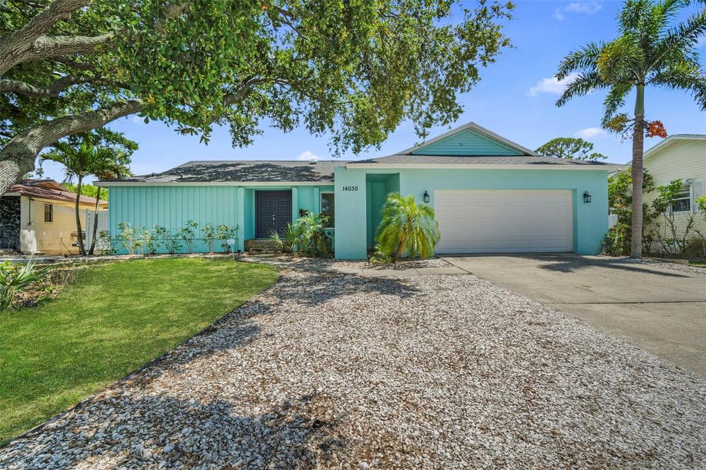 Image 2 of property listing at 14030 79TH AVENUE, Seminole, FL 33776