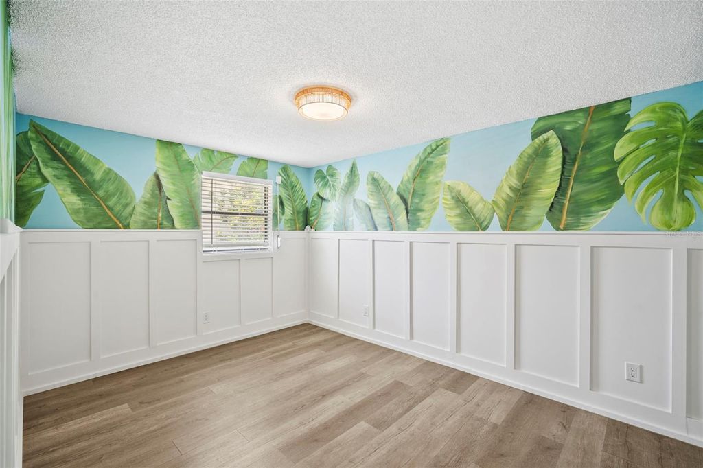 Image 17 of property listing at 14030 79TH AVENUE, Seminole, FL 33776