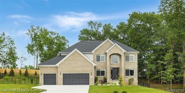 53214 Woodland Meadows, Chesterfield, MI 48047