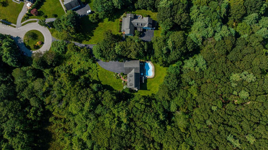 133 Hawthorne Lane, South Portland, ME 04106 — photo 4