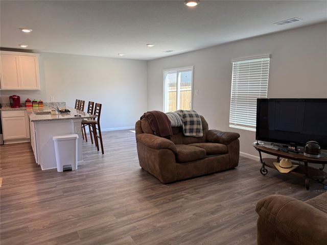 109 Annabelle Street, Cleburne, TX 76031