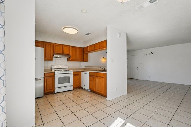 9413 Quail Meadow DR A, Austin, TX 78758