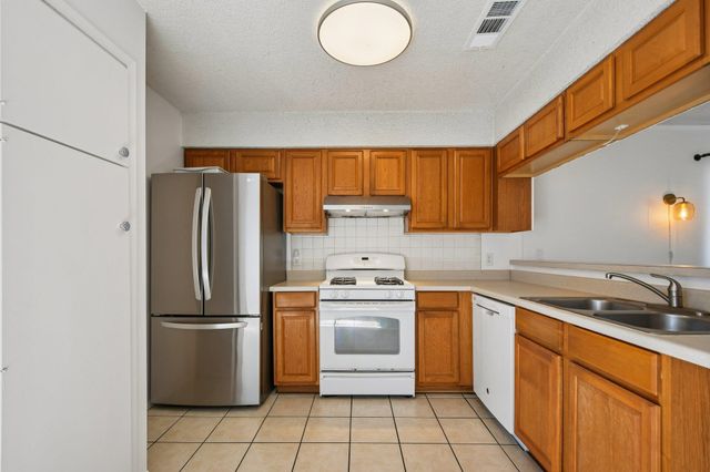 9413 Quail Meadow DR A, Austin, TX 78758