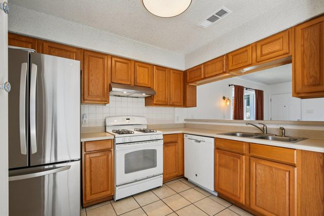 9413 Quail Meadow DR A, Austin, TX 78758