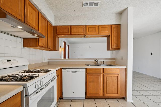 9413 Quail Meadow DR A, Austin, TX 78758