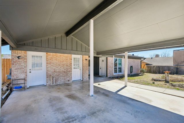 9413 Quail Meadow DR A, Austin, TX 78758