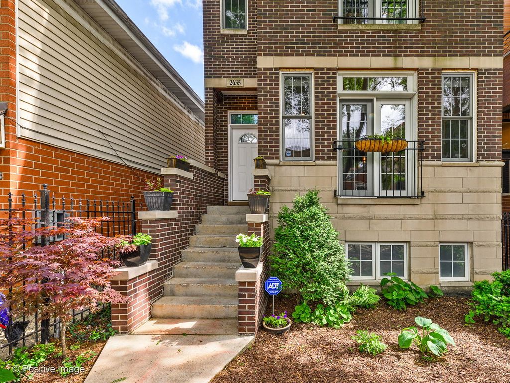 2635 W Cortez Street 1, Chicago, IL 60622 — photo 2