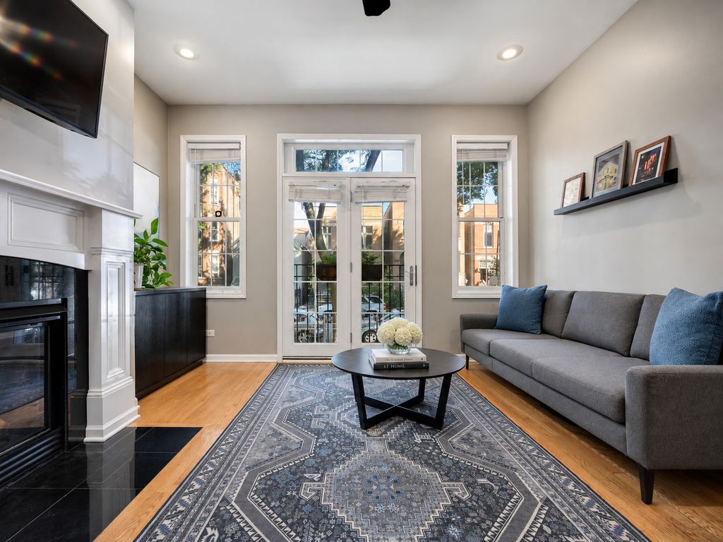 2635 W Cortez Street 1, Chicago, IL 60622 — photo 4