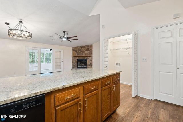 334 Lakeview Drive, Crossville, TN 38558