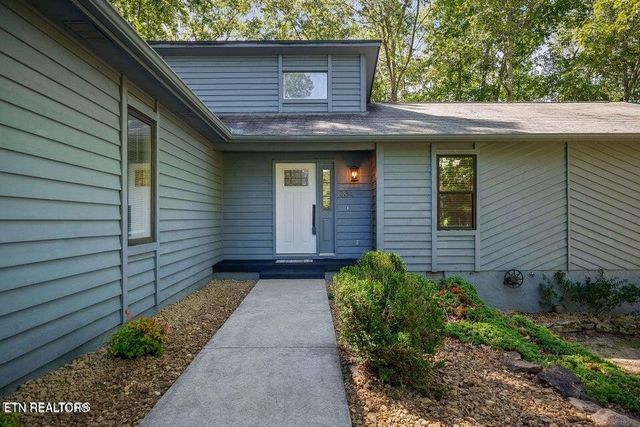 334 Lakeview Drive, Crossville, TN 38558
