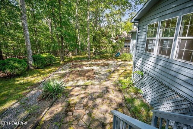 334 Lakeview Drive, Crossville, TN 38558