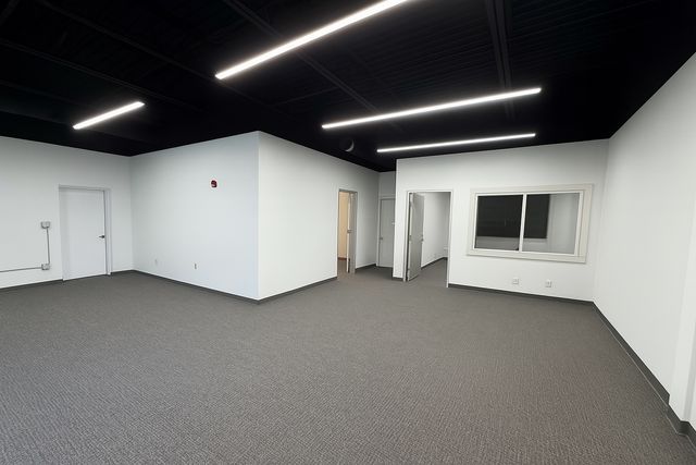 6704 Pingree Road 4, Crystal Lake, IL 60014