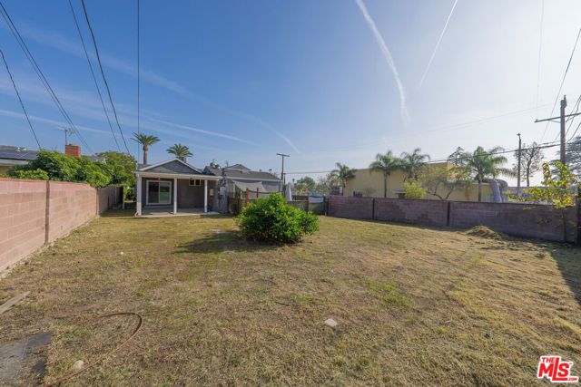 7503 Camellia Avenue, North Hollywood (los Angeles), CA 91605