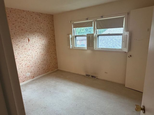 15239 Hamlin Avenue, Midlothian, IL 60445