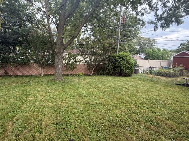 15239 Hamlin Avenue, Midlothian, IL 60445