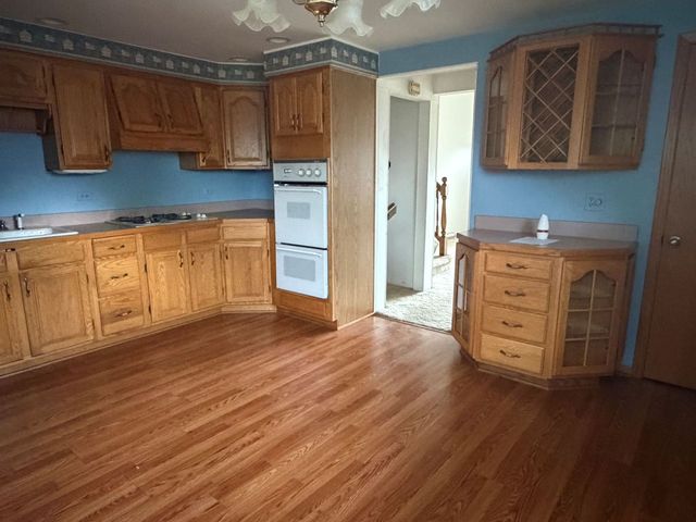 15239 Hamlin Avenue, Midlothian, IL 60445