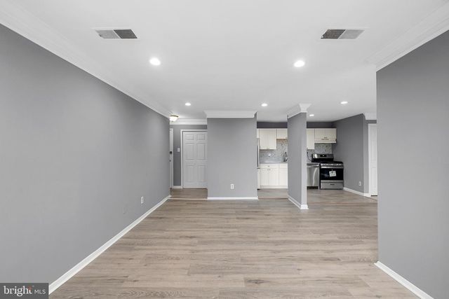 509 N ARMISTEAD ST #302, Alexandria, VA 22312