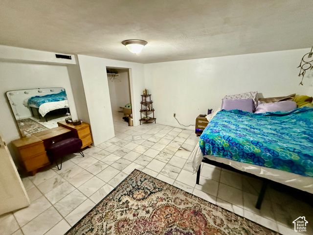 560 N VAN BUREN AVE, Ogden, UT 84404