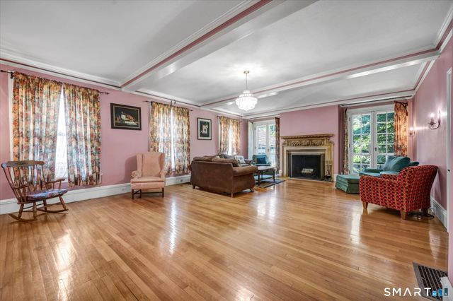 25 Ellington Avenue, Ellington, CT 06029