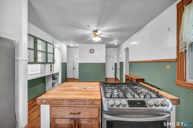 25 Ellington Avenue, Ellington, CT 06029
