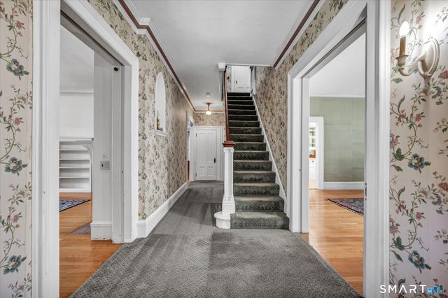 25 Ellington Avenue, Ellington, CT 06029
