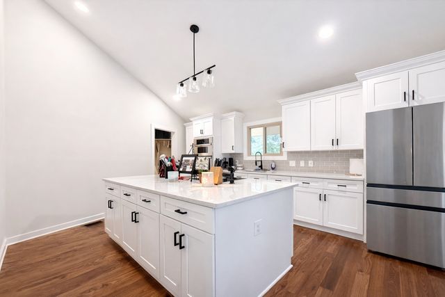 2821 Callis Rd, Lebanon, TN 37090