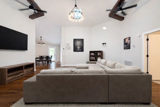 2821 Callis Rd, Lebanon, TN 37090