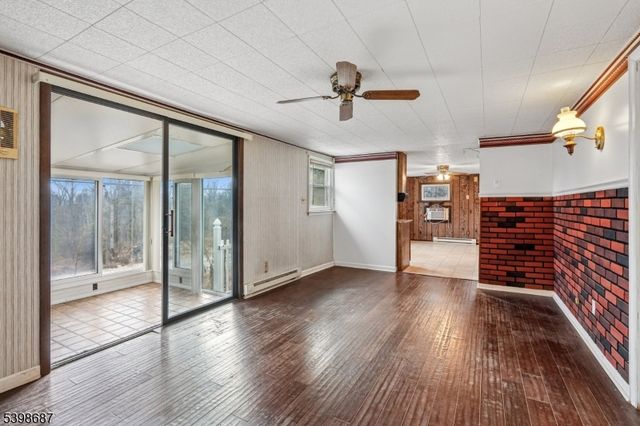 398 Riegelsville Rd, Holland Twp., NJ 08848
