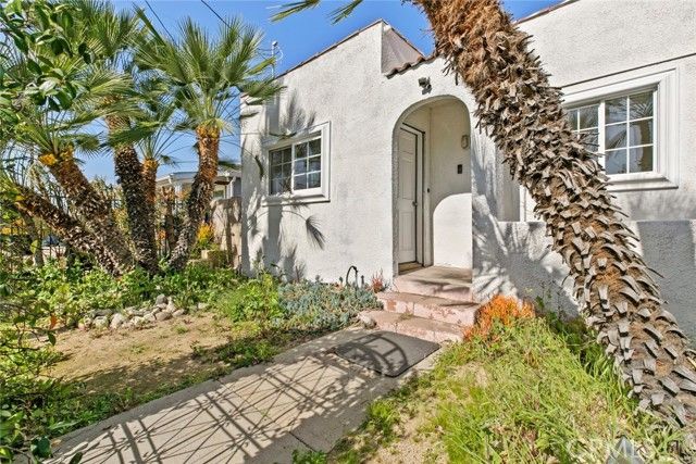 11753 Blythe, North Hollywood (los Angeles), CA 91605