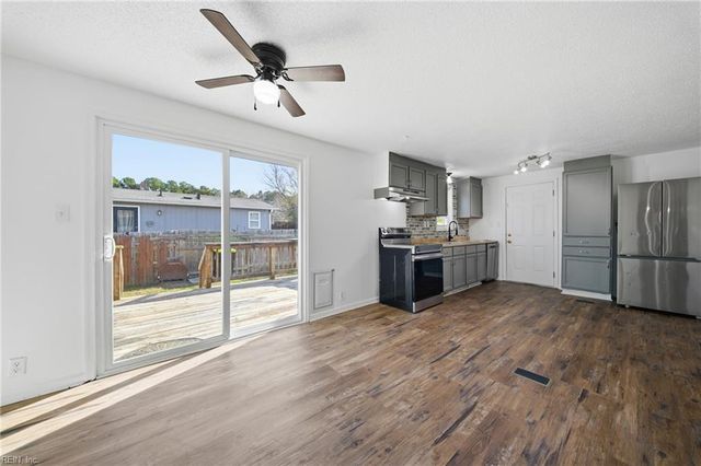 1097 Whales Run CT, Virginia Beach, VA 23454