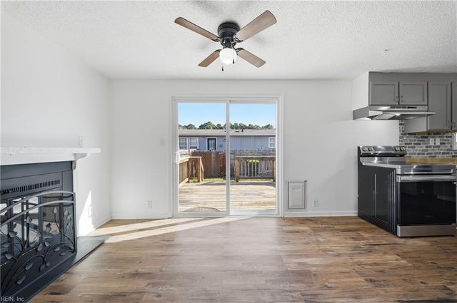 1097 Whales Run CT, Virginia Beach, VA 23454