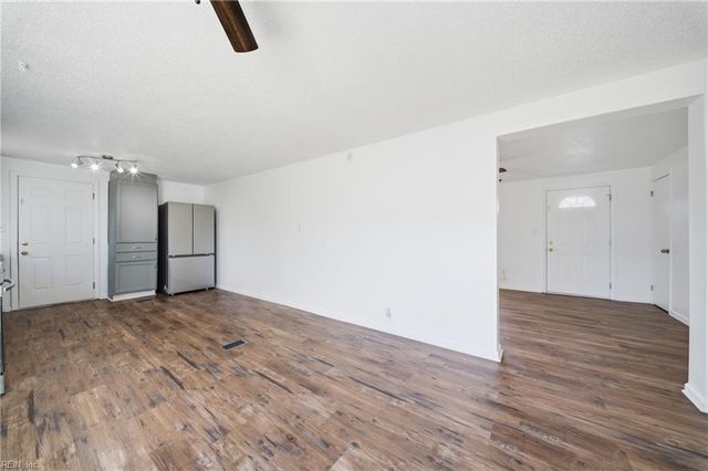 1097 Whales Run CT, Virginia Beach, VA 23454