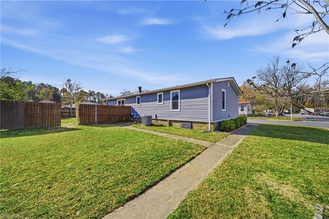 1097 Whales Run CT, Virginia Beach, VA 23454