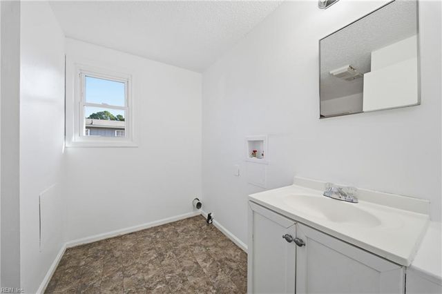 1097 Whales Run CT, Virginia Beach, VA 23454