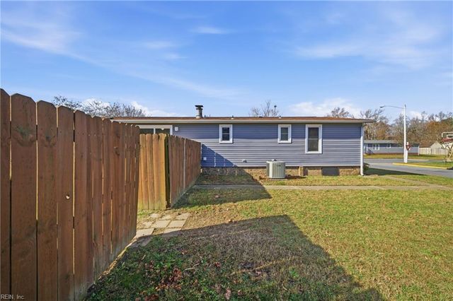 1097 Whales Run CT, Virginia Beach, VA 23454