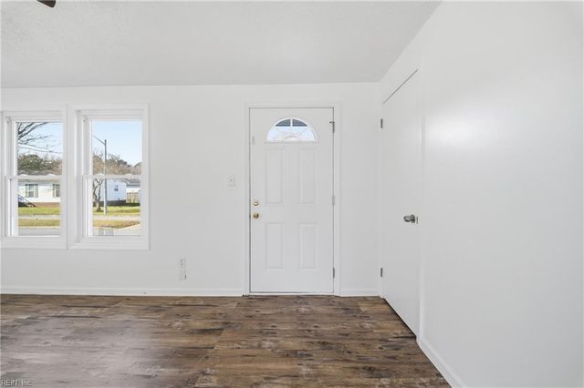 1097 Whales Run CT, Virginia Beach, VA 23454