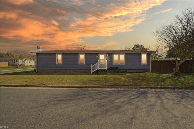 1097 Whales Run CT, Virginia Beach, VA 23454