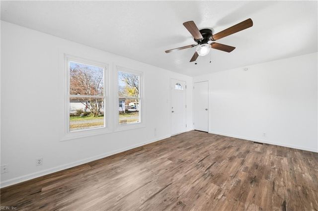 1097 Whales Run CT, Virginia Beach, VA 23454