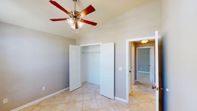 562 SW Saint Martins Cove, Port St. Lucie, FL 34986