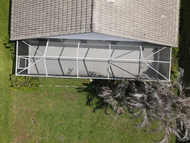 562 SW Saint Martins Cove, Port St. Lucie, FL 34986