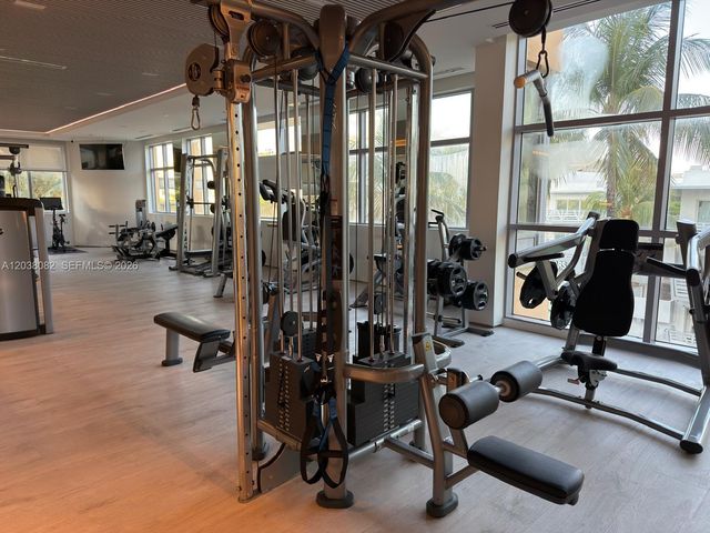 1455 Ocean Dr 902, Miami Beach, FL 33139